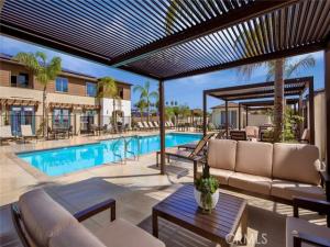 MLS #OC26188251 image #0