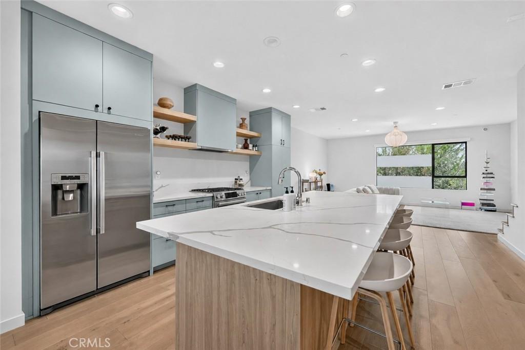 MLS #OC26188580 image #0