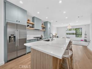 MLS #OC26188580 image #0