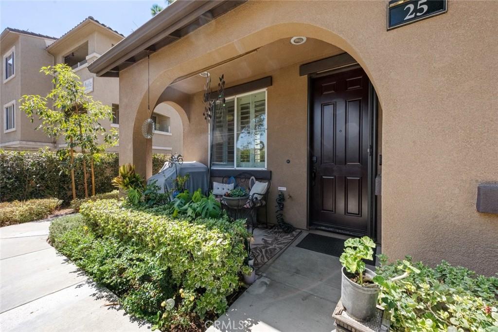MLS #OC26188615 image #0