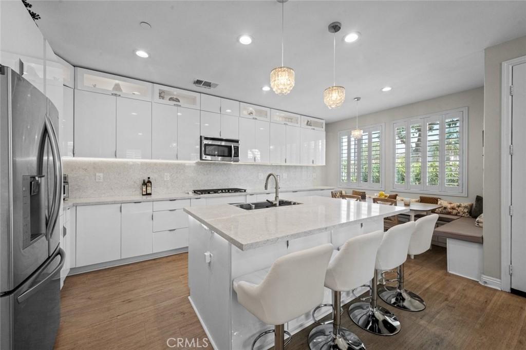MLS #OC26188615 image #0