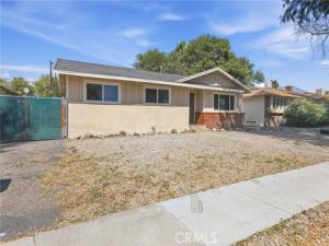 MLS #OC26188999 image #0