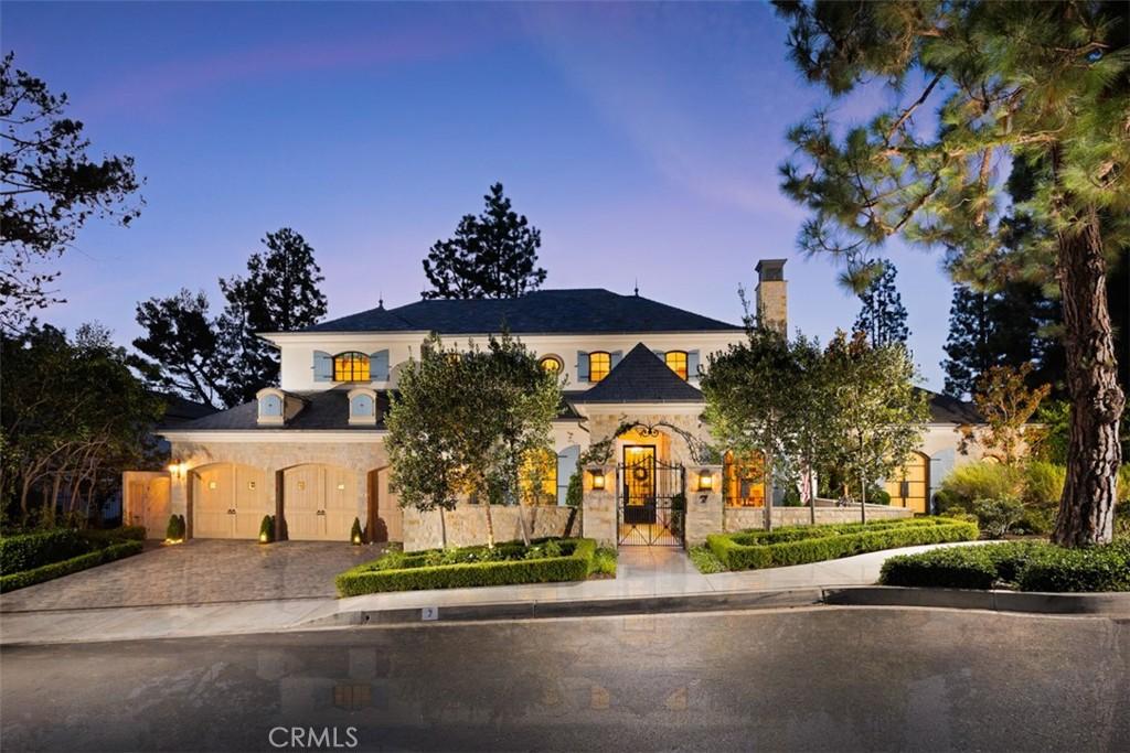 MLS #OC26189296 image #0