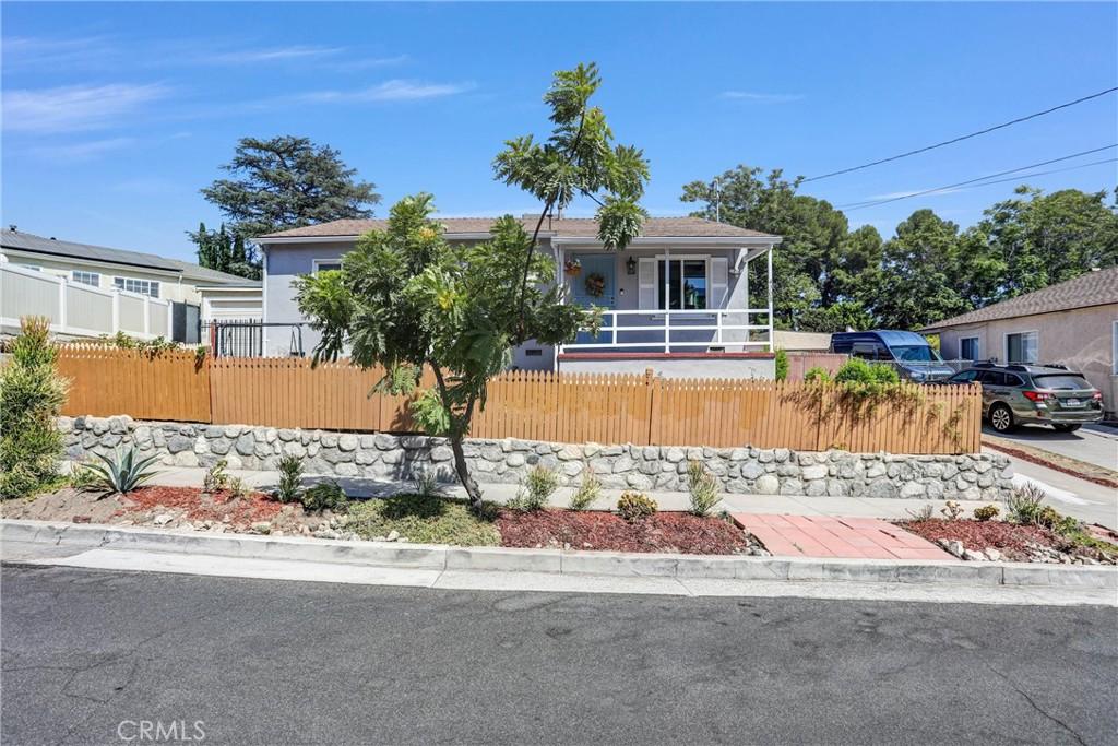 MLS #OC26189438 image #0