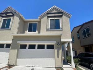 MLS #OC26189493 image #0