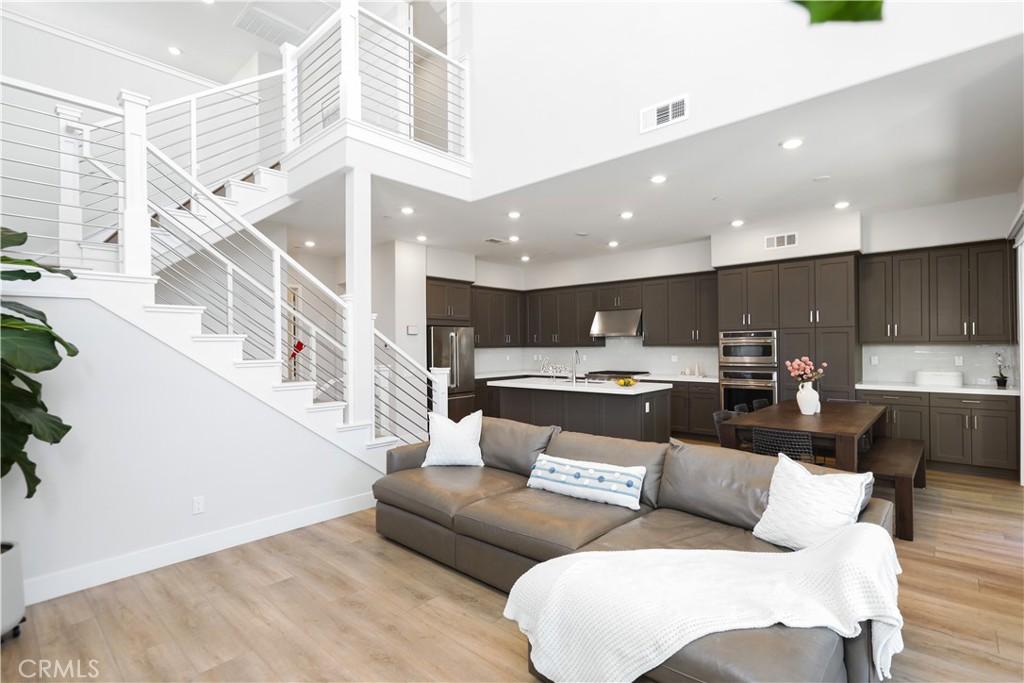MLS #OC26189791 image #0