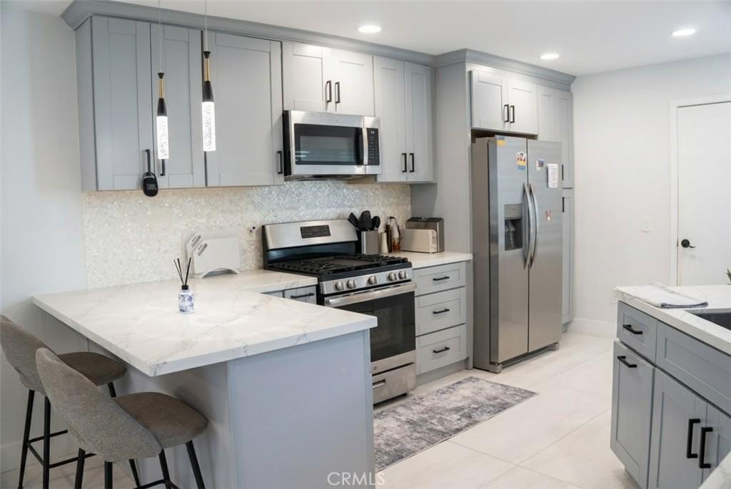 MLS #OC26189843 image #0