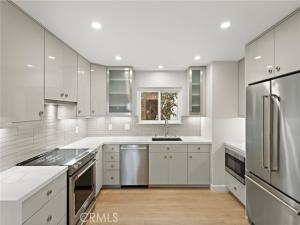 MLS #OC26189940 image #0