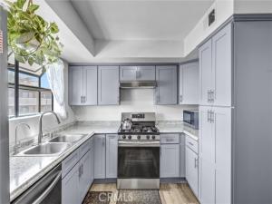 MLS #OC26190317 image #0