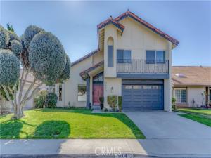 MLS #OC26190570 image #0
