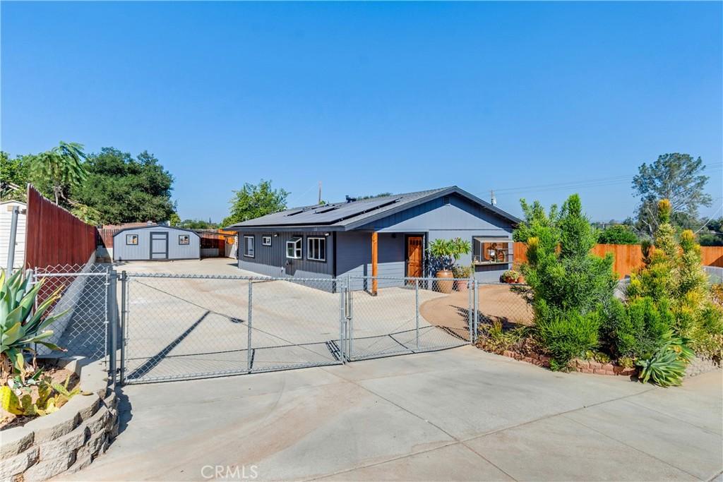 MLS #OC26190950 image #0