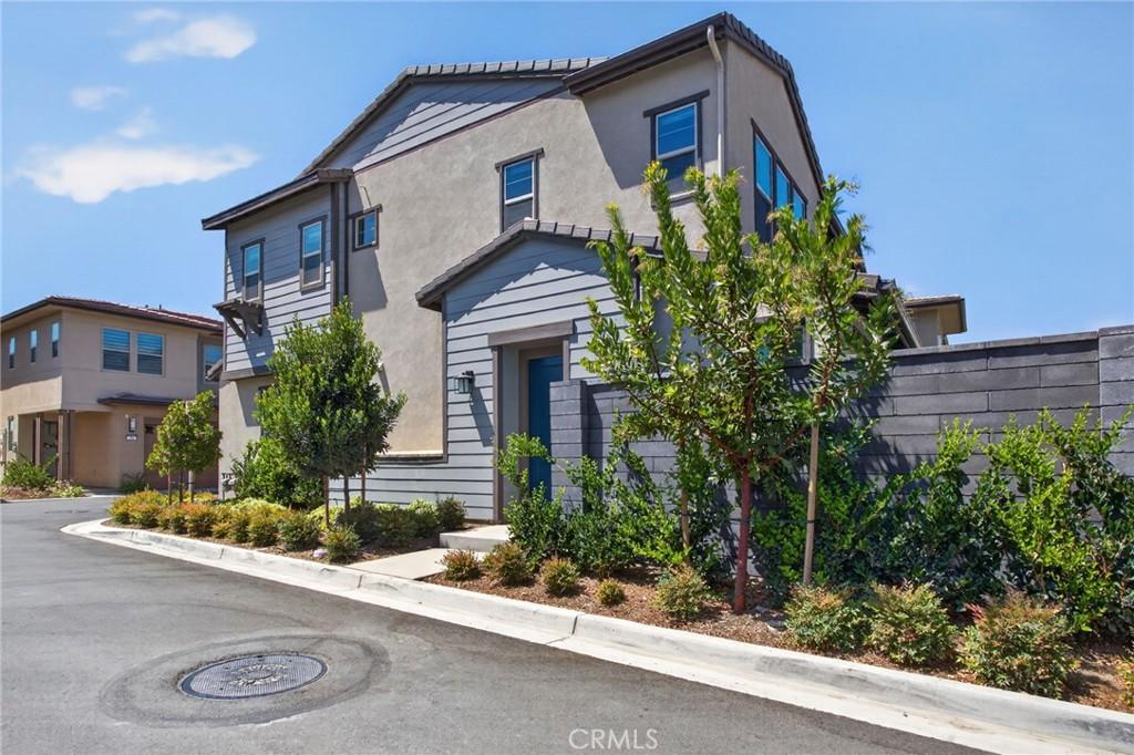 MLS #OC26191006 image #0