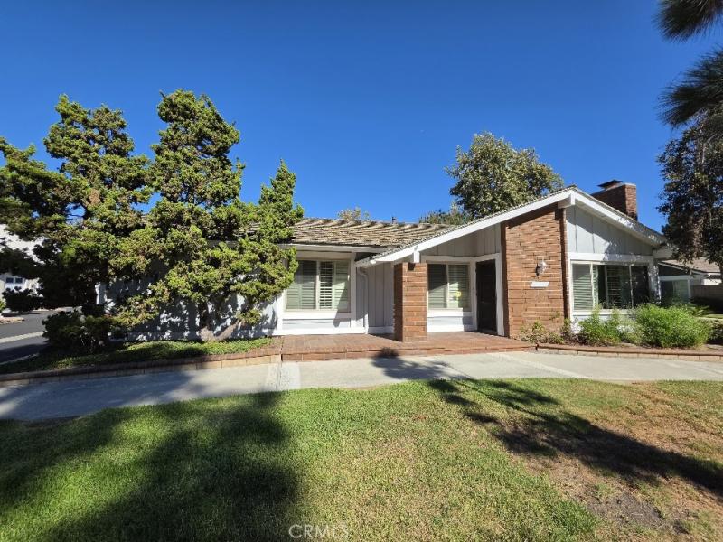 MLS #OC26191232 image #0