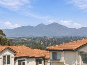 MLS #OC26191249 image #0
