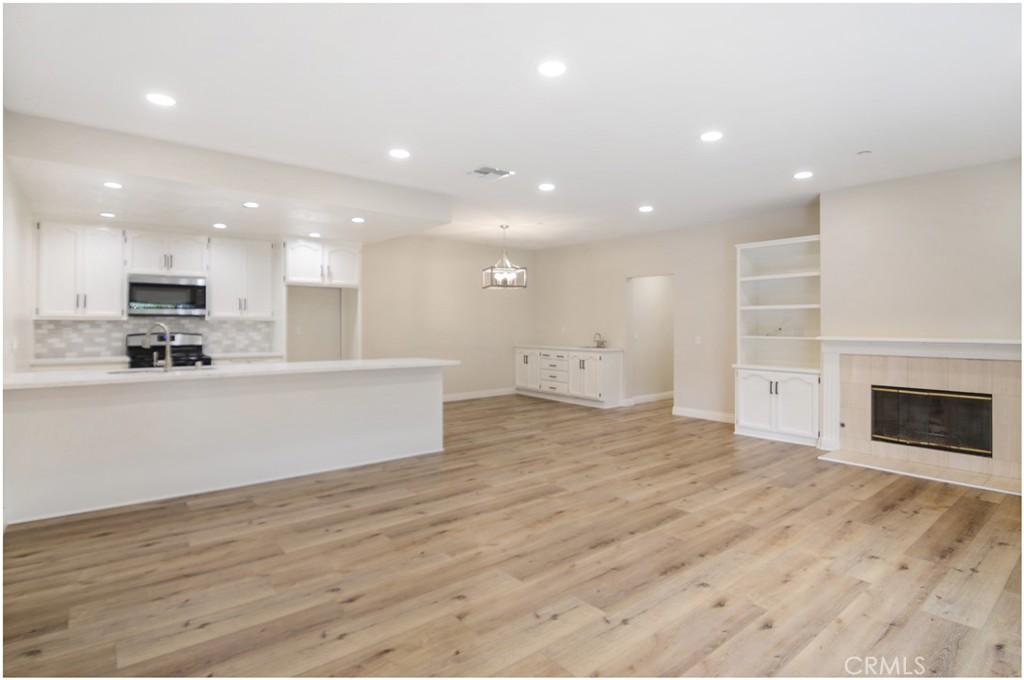 MLS #OC26191526 image #0