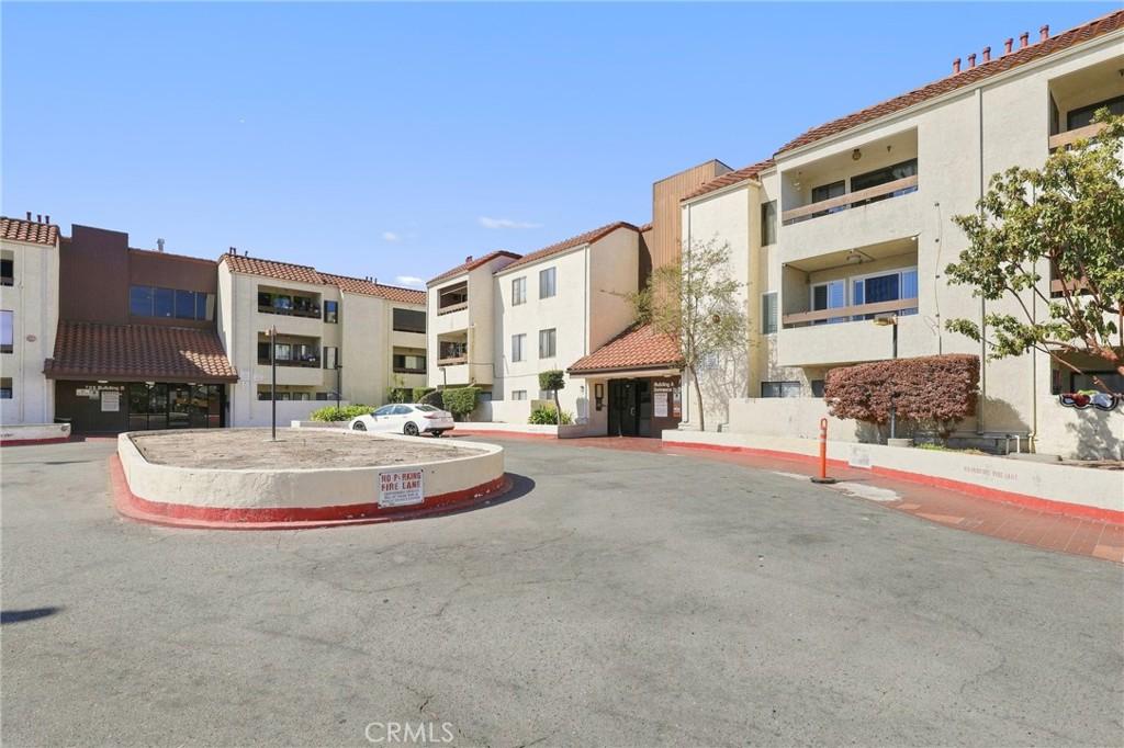 MLS #OC26192281 image #0
