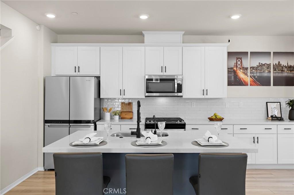 MLS #OC26192340 image #0
