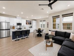 MLS #OC26192340 image #0