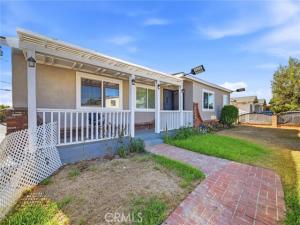 MLS #OC26192596 image #0