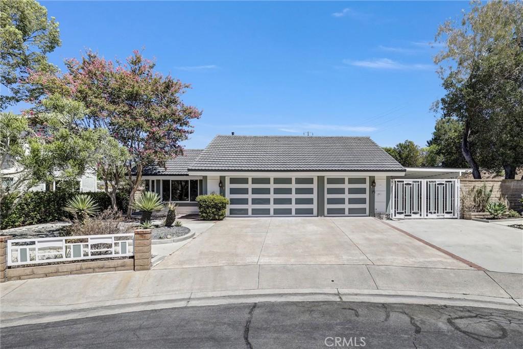 MLS #OC26192647 image #0
