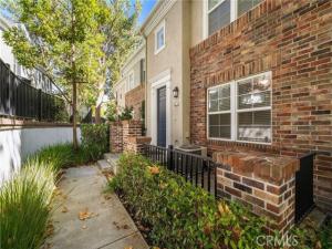MLS #OC26192663 image #0
