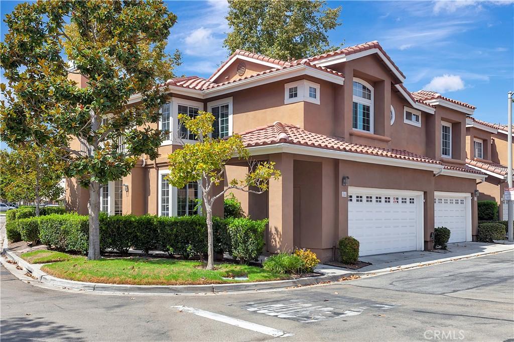 MLS #OC26192679 image #0