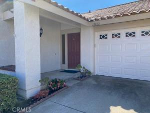 MLS #OC26193021 image #0