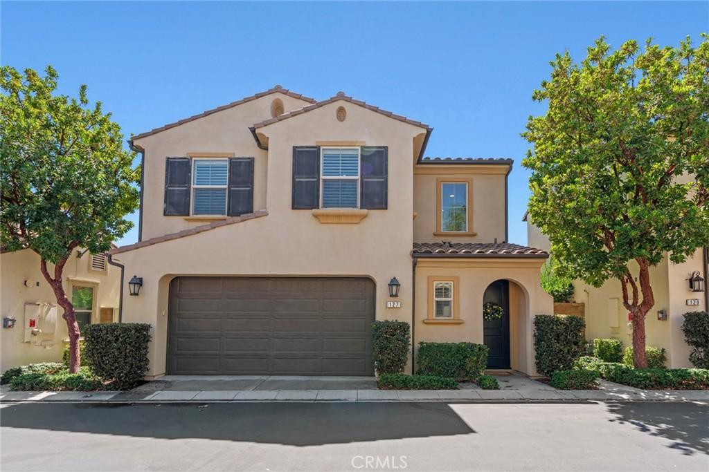 MLS #OC26193152 image #0