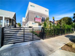MLS #OC26193327 image #0