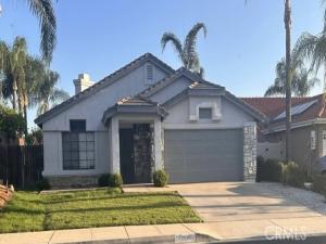 MLS #OC26193430 image #0