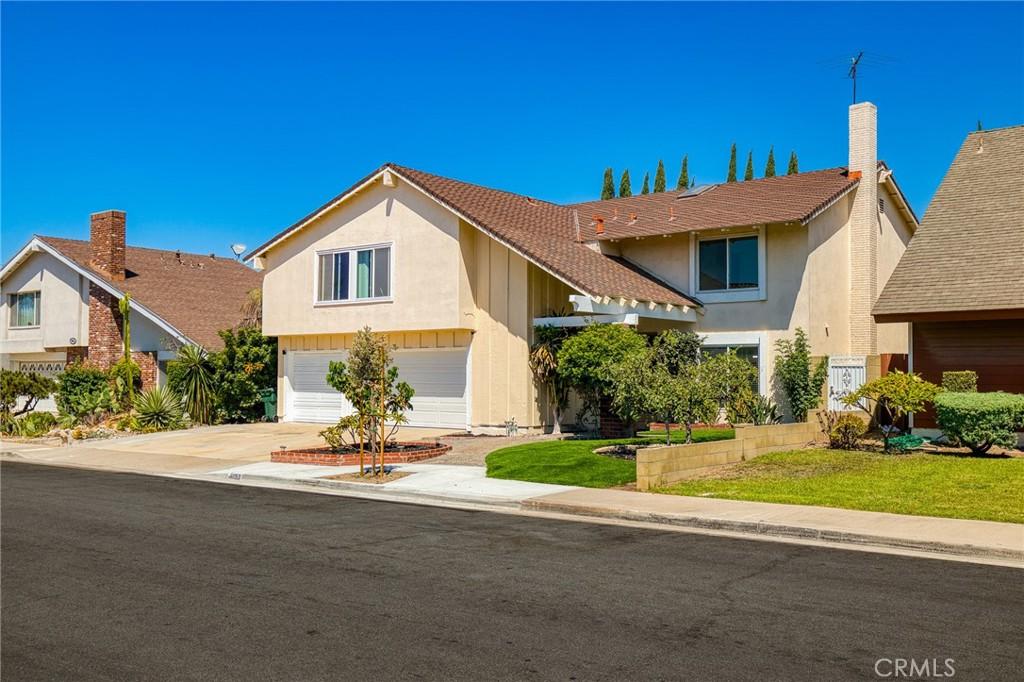 MLS #OC26193508 image #0