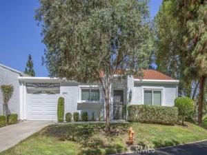 MLS #OC26193578 image #0