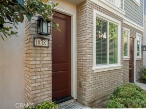 MLS #OC26193579 image #0