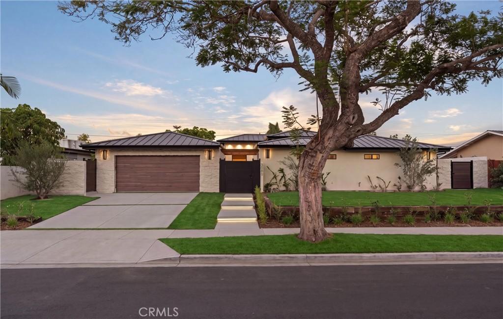 MLS #OC26193610 image #0