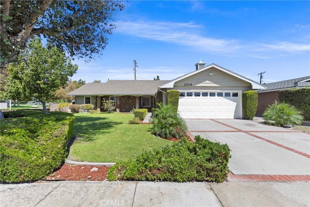 MLS #OC26193690 image #0