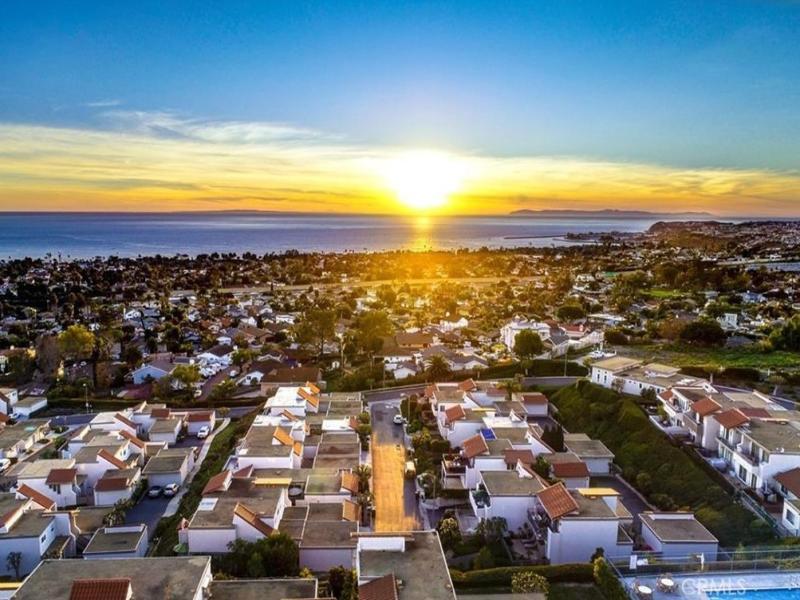 MLS #OC26193697 image #0