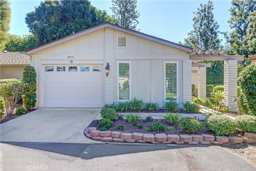 MLS #OC26193974 image #0