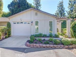 MLS #OC26193974 image #0