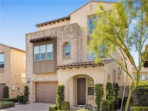 MLS #OC26194168 image #0