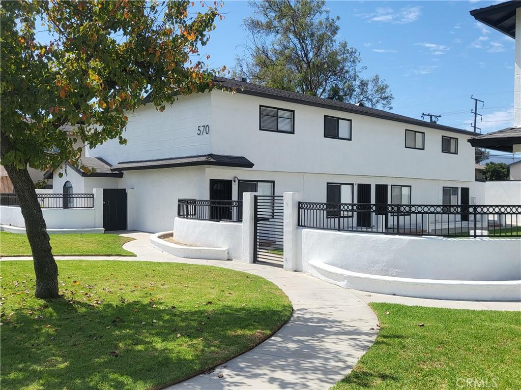 MLS #OC26194182 image #0
