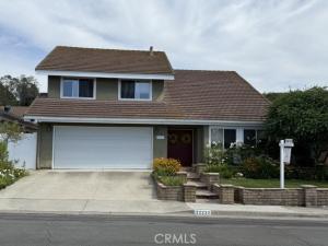MLS #OC26194293 image #0