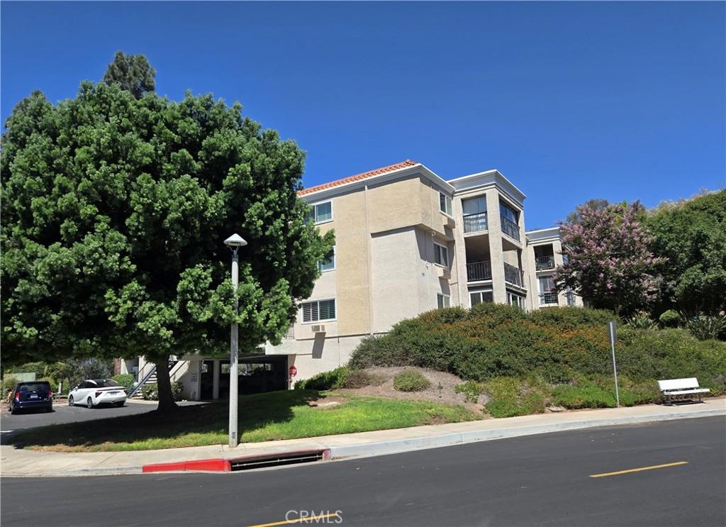 MLS #OC26194575 image #0
