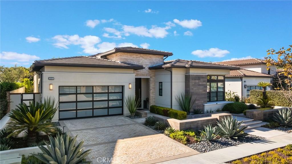 MLS #OC26194629 image #0