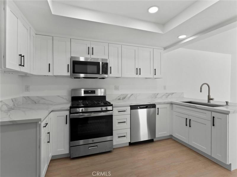 MLS #OC26194682 image #0