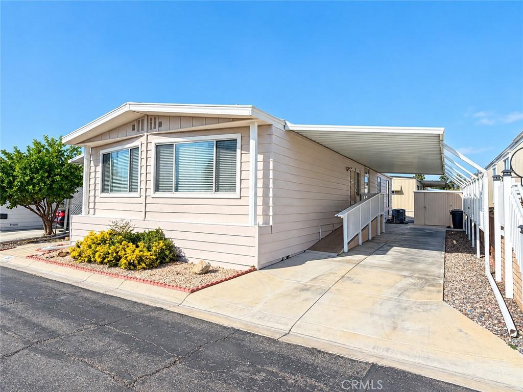 MLS #OC26194923 image #0