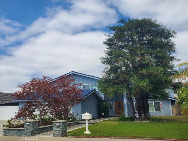 MLS #OC26194927 image #0
