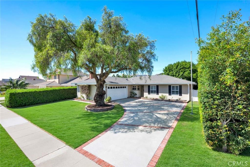 MLS #OC26194944 image #0