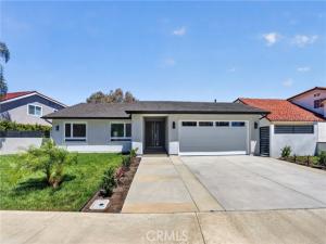 MLS #OC26195285 image #0