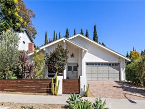 MLS #OC26195409 image #0