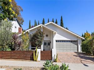 MLS #OC26195409 image #0
